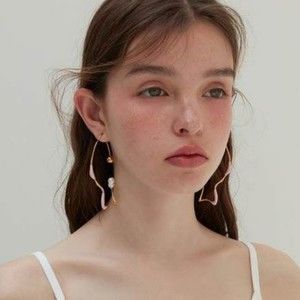 Meet your Posher, Hayley